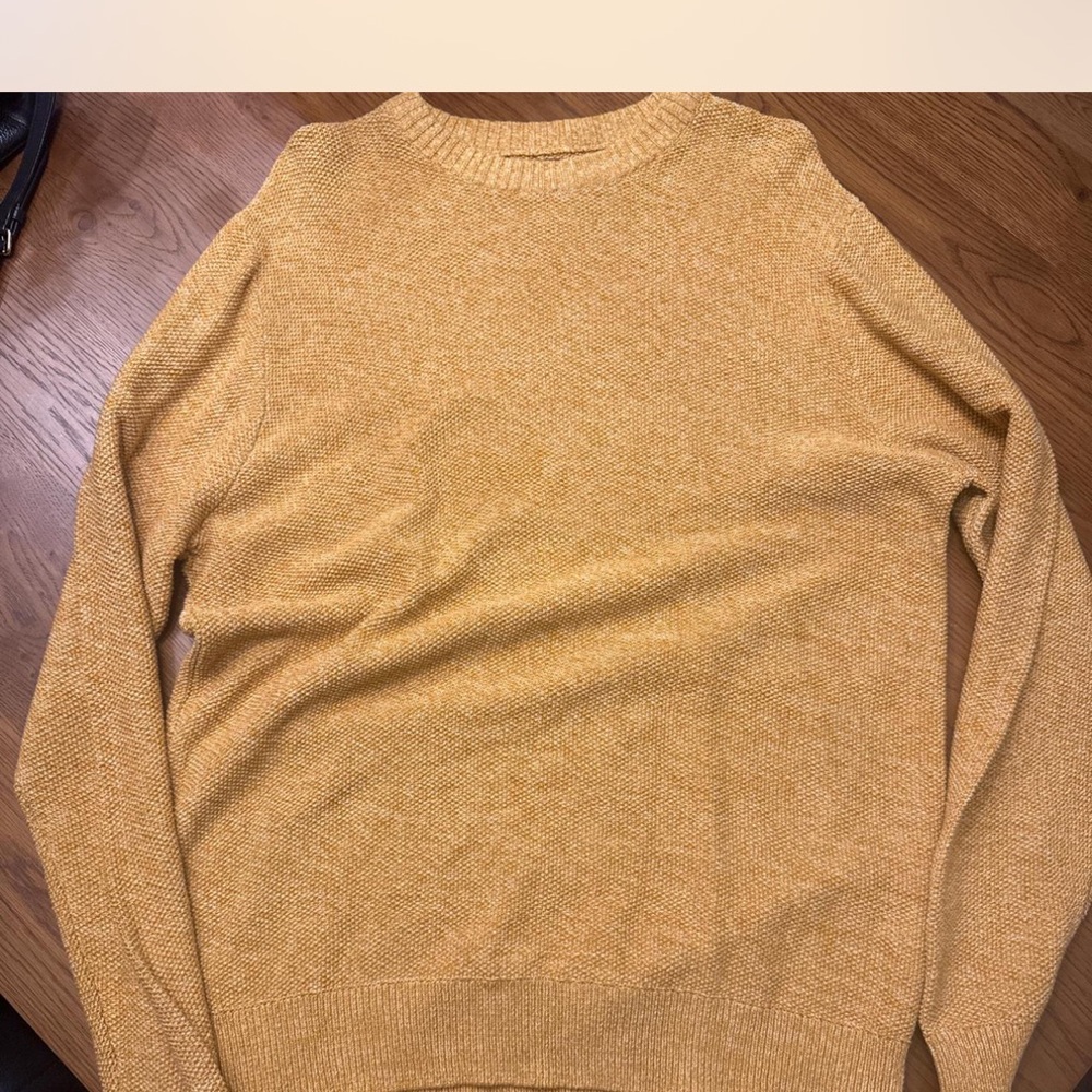 Primark Men's Golden Crewneck Sweater